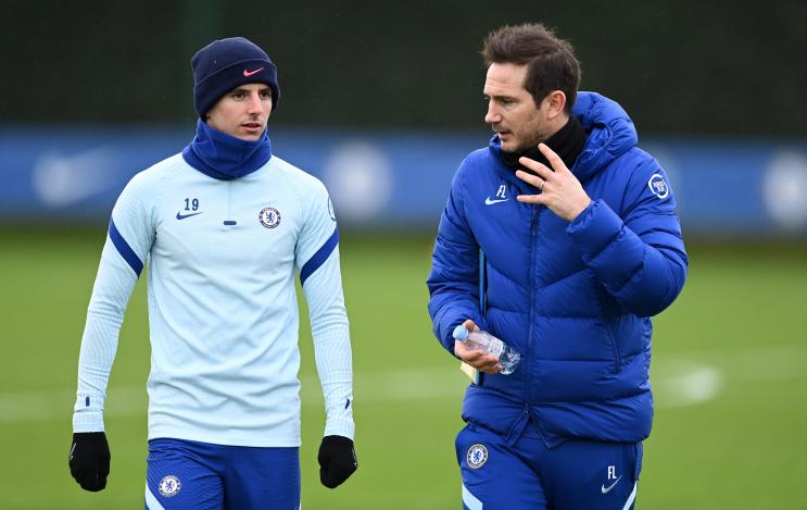 Chelsea demite ídolo e pode acertar com ex-técnico do PSG