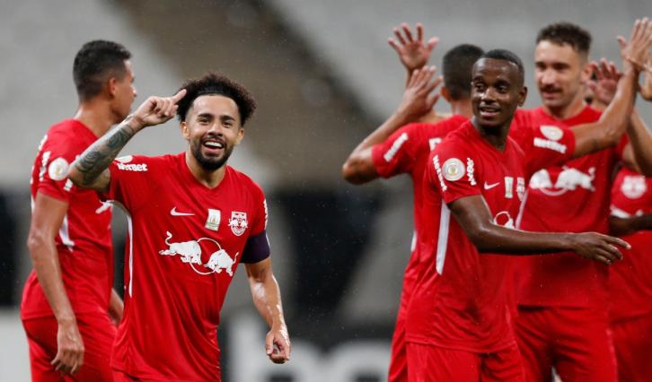 Red Bull Bragantino vence o Corinthians