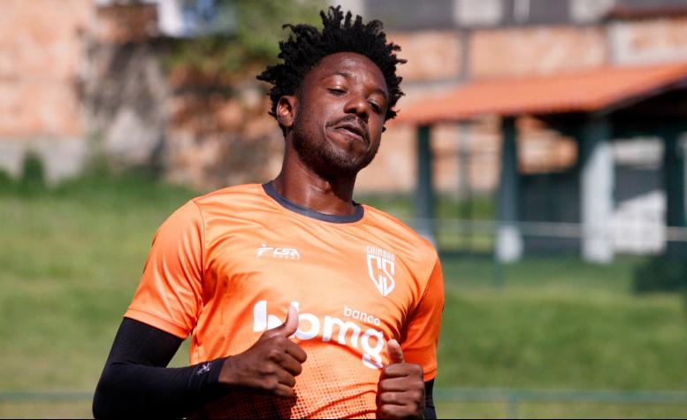 Atacante ex-Botafogo-SP assina com time do Campeonato Mineiro