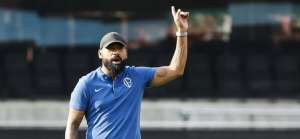 Ex-lateral não é mais o técnico da equipe sub-20 do Corinthians