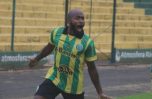 Série C: Ainda sem técnico, Paysandu monitora destaque do Ypiranga-RS