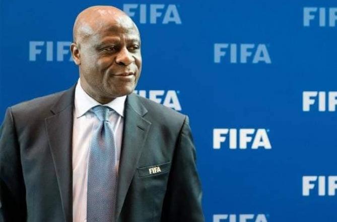 Constant Omari, presidente interino da Confederação Africana de Futebol, está sob investigação