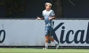 Soteldo revela que teve Messi como inspiração na infância por causa da altura