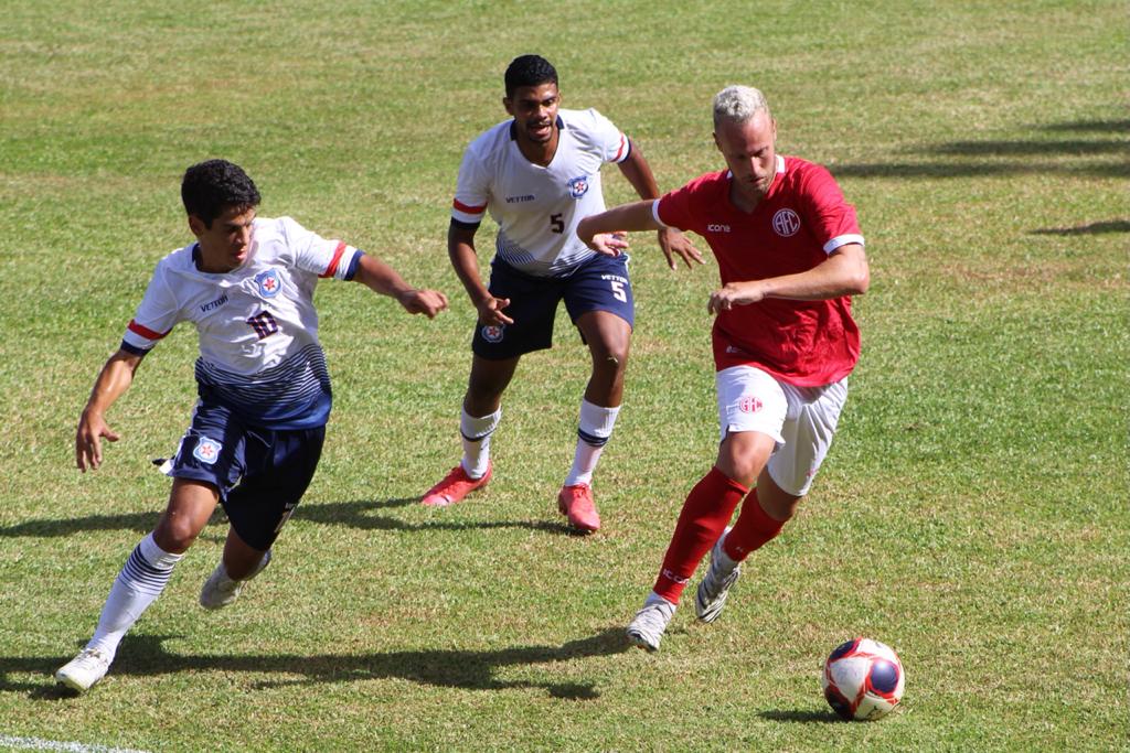 CARIOCA: Nova Iguaçu bate Americano e segue irresistível; America vence a primeira