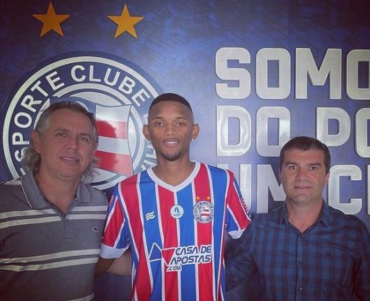 Bahia acerta com zagueiro do lanterna do Brasileirão
