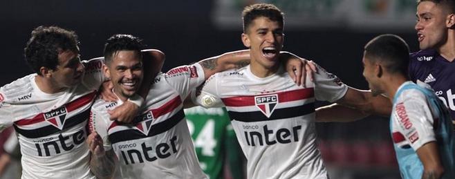 São Paulo empatou com o Coritiba