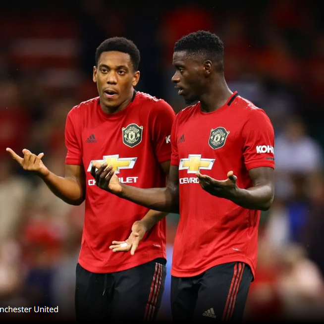Manchester United condena ‘idiotas irracionais’ por abusos raciais contra atletas