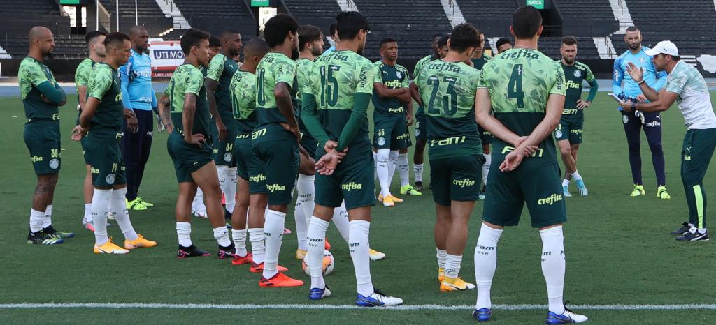 Palmeiras faz primeiro treinamento no Rio antes da final da Libertadores