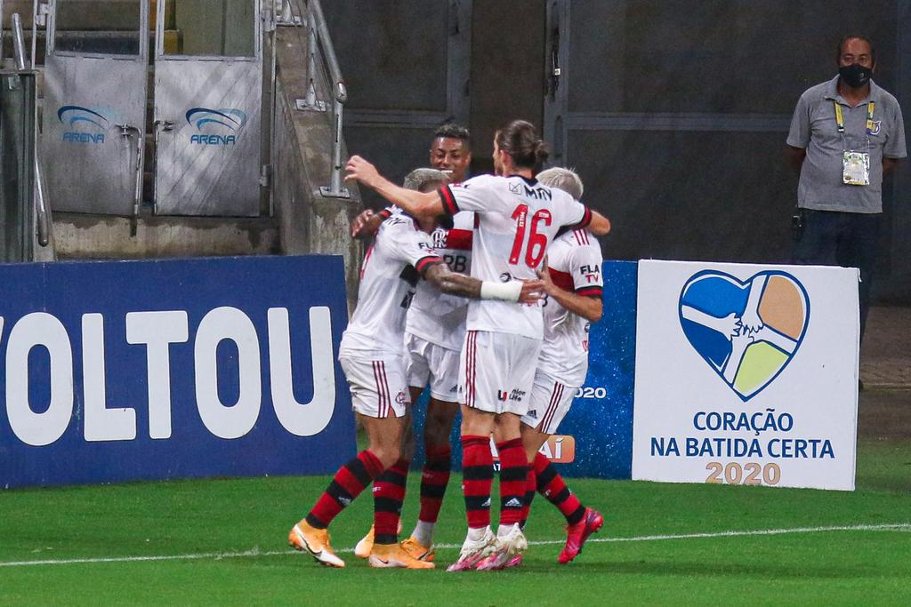 Flamengo vence Grêmio em duelo atrasado da 23ª rodada do Brasileirão