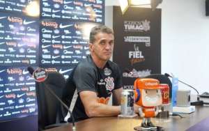 Mancini admite queda de rendimento no Corinthians e promete ajustes
