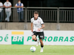 Jovem Gabriel Pereira ganha elogios e deve virar opção no Corinthians