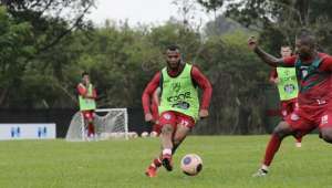 Paulista A2: Lateral avalia 2020 e fala sobre preparação da Portuguesa para estreia