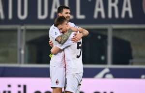 ITALIANO: Ibra perde pênalti, mas Milan vence Bologna e segue na liderança