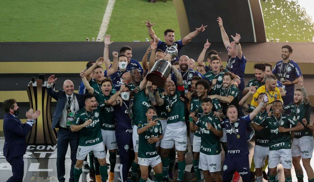 Herói do título do Palmeiras na Libertadores comemora dia inesquecível: 'Na história'