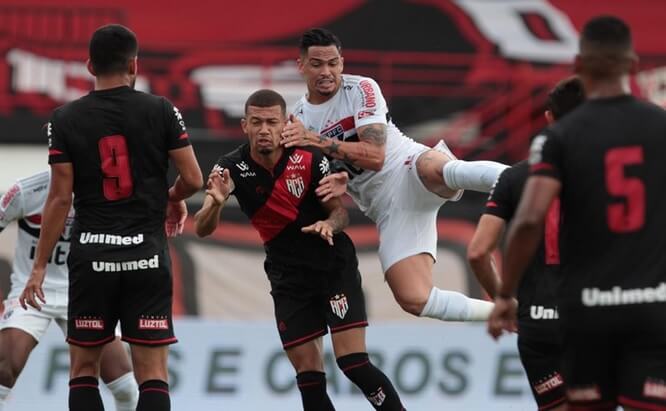 São Paulo teve mais uma atuação ruim (Foto: Rubens Chiri/São Paulo)