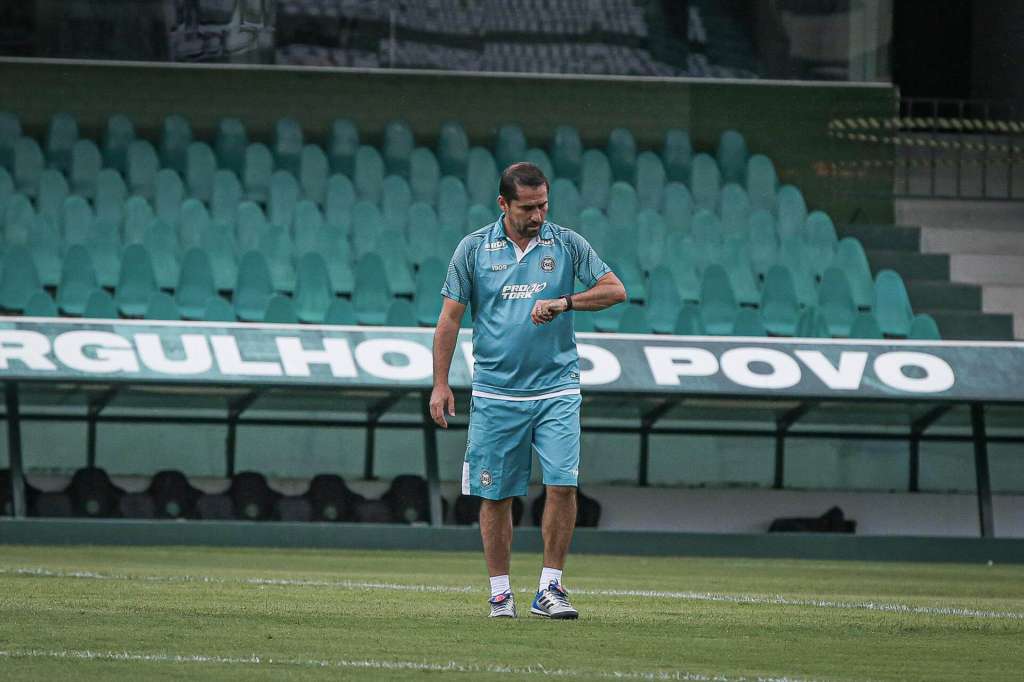 Gustavo Morínigo não jogou a toalha no Coritiba (Foto: Site Oficial do Coritiba)