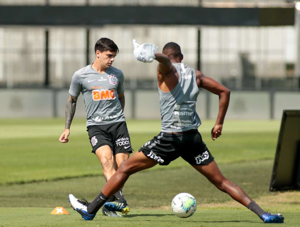 De olho em vaga na Libertadores, Corinthians treina para duelo direto na quarta