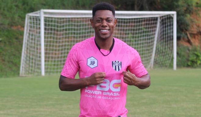 Tatá foi anunciado como reforço do EC São Bernardo nesta segunda-feira (Foto: Divulgação/EC São Bernardo)