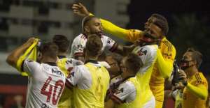 Diego enaltece vitória do Flamengo e avisa: 'Seguimos focados no bicampeonato'