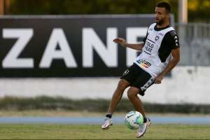 Após afastamentos, Botafogo visita um dos poucos rivais que venceu no Brasileiro
