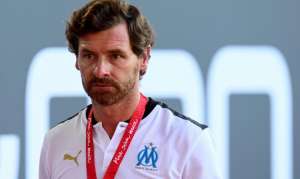 Após pedir demissão, André Villas-Boas é suspenso no Olympique de Marselha