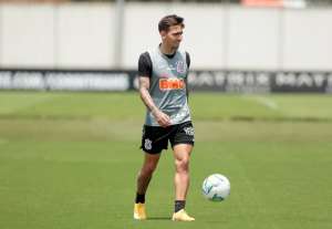 Gustavo Mosquito aponta 'final' para o Corinthians no duelo com o Ceará