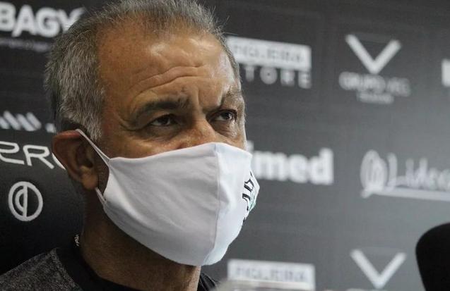 Com 11 rebaixados, Figueirense se reapresenta sábado e promete reforços