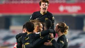 COPA DO REI: Barcelona elimina Granada em jogo de 8 gols e está na semifinal