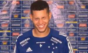 Na Série B, Cruzeiro cutuca rival Atlético-MG após tropeço na Série A