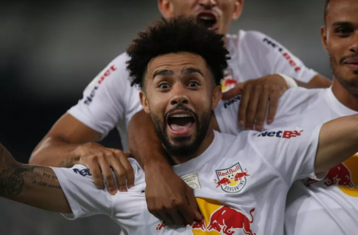 Artilheiro do Brasileirão e destaque do RB Bragantino, ex-Ponte sonha com seleção