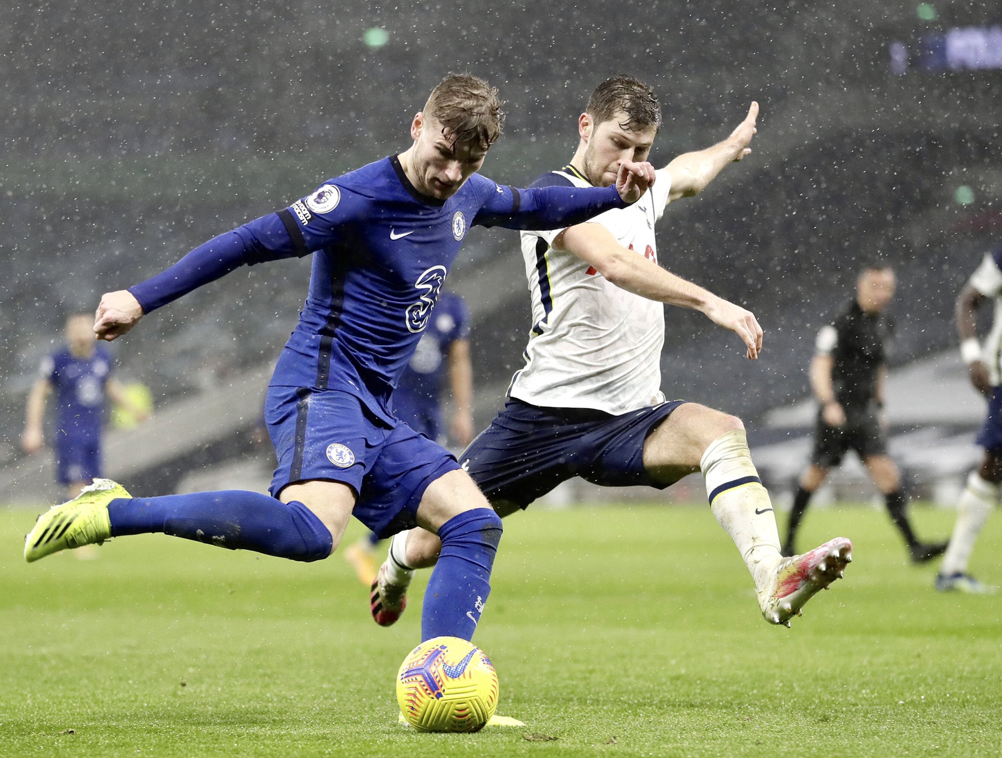 INGLÊS: Com gol de Jorginho, Chelsea supera Tottenham e vence clássico fora de casa
