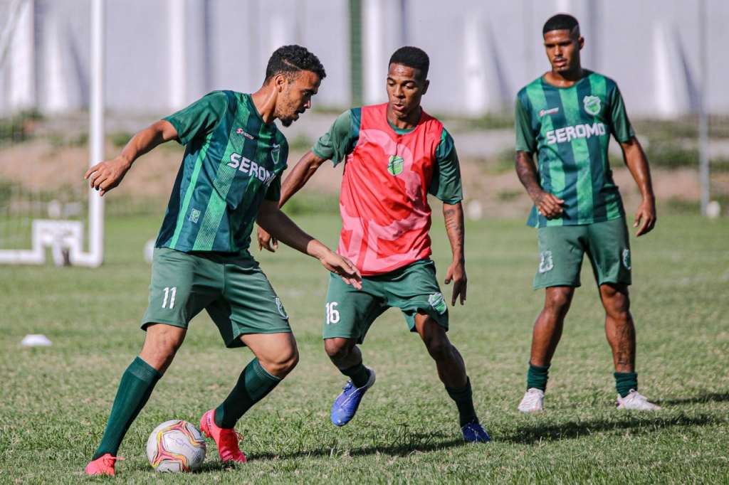 Já no interior paulista, Floresta-CE encerra preparação para decisão da Série D