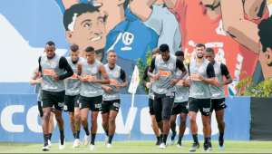 Desfalcado, Corinthians treina para jogo contra o Athletico-PR