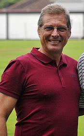 Oswaldo de Oliveira vence na Justiça e receberá R$ 600 mil de clube do Brasileirão