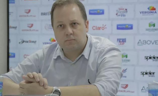 Dirigente do Paraná fala em “correr contra o tempo” e quer 90% do elenco até a estreia