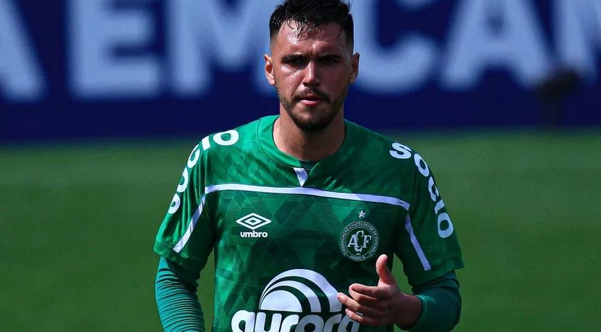 Campeão pela Chapecoense, meia se despede e parte para clube do Paulistão