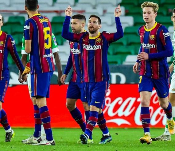 ESPANHOL: Messi entra no 2º tempo, decide e Barça vence Betis de virada