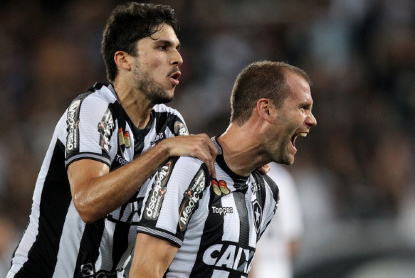 Botafogo entra na Justiça e luta pelo retorno de ex-zagueiro do clube