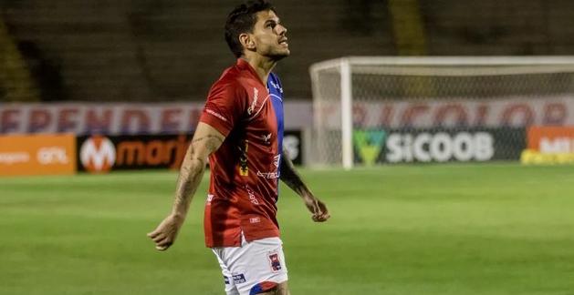 Alagoano: Zagueiro rebaixado à Série C acerta com CSA para 2021