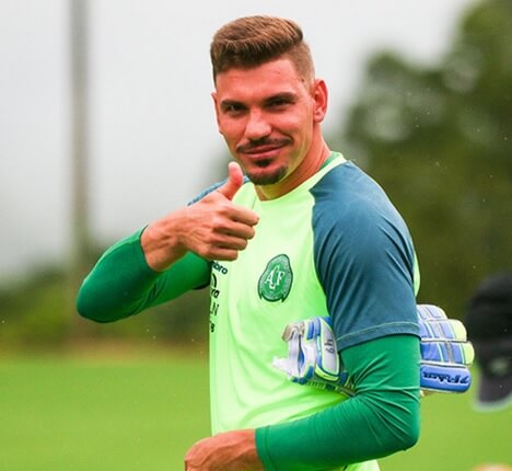 Chapecoense ganha concorrência de time do Brasileirão por goleiro