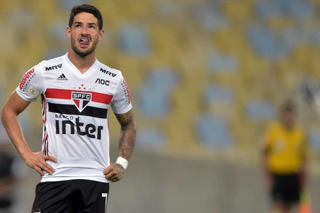 Time da Libertadores faz proposta para Alexandre Pato voltar a atuar