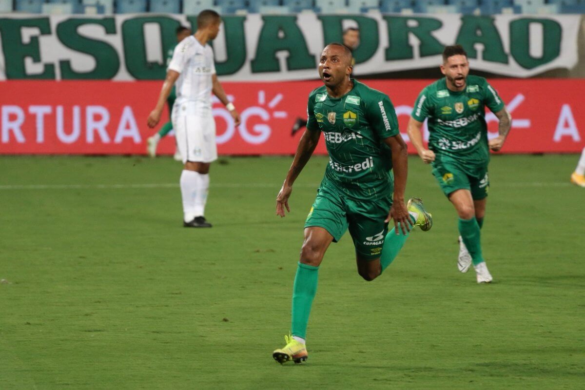 Sergipano: Confiança contrata ex-atacante de Fluminense e Palmeiras