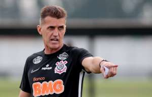 Brasileirão: Técnico do Corinthians tem dúvida 