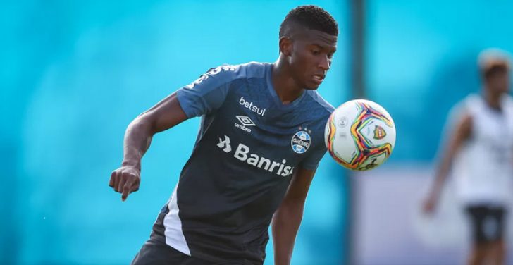 Grêmio nega oferta a jogador do Cruzeiro: “Assunto encerrado”