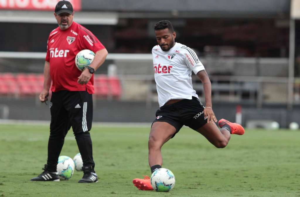 Um dos destaques do São Paulo no Brasileirão, Reinaldo está confirmado contra o Ceará. Foto: São Paulo/Twitter