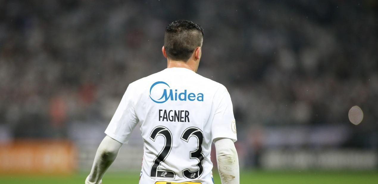 Corinthians anuncia renovação de patrocínio com empresa de eletrodomésticos