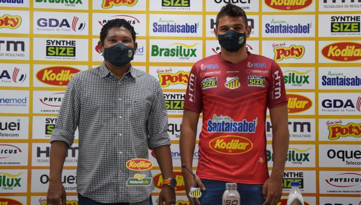 Douglas Borges (dir.) foi apresentado no Novorizontino (Foto: Guilherme Videira/Novorizontino)