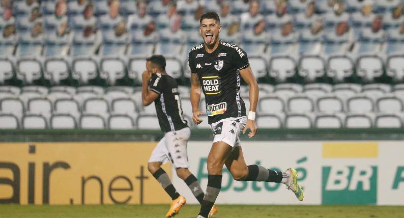 Pedro Raul foi negociado com o futebol japonês (Foto: Vitor Silva/Botafogo)