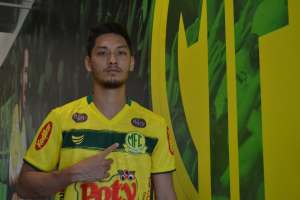 Paulistão: Mirassol repatria volante Luis Oyama para o Paulistão