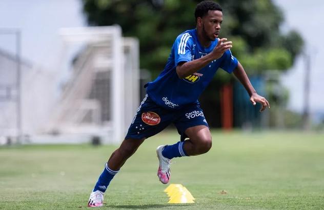 Paulistão: Ferroviária pede e polivalente deixa o Cruzeiro